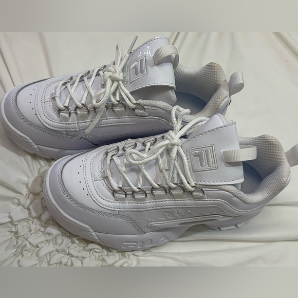 FILA Disrupter 2, chunky all white sneakers, size 6 US - Picture 1 of 3